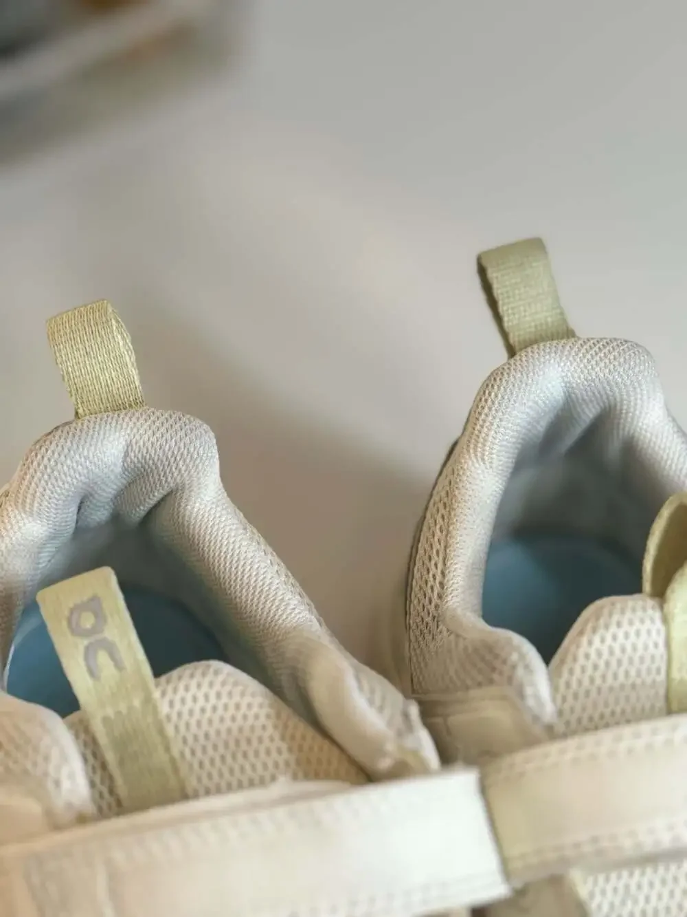 On The Roger Kids Sneakers White Orange